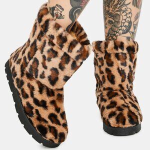 Leopard THE ANIMAL ON ME  Faux Fur Boots ( BRAND NEW !!! )